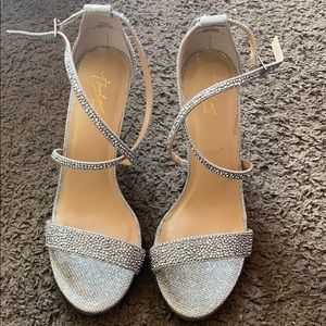 Sparkly Heels 😍